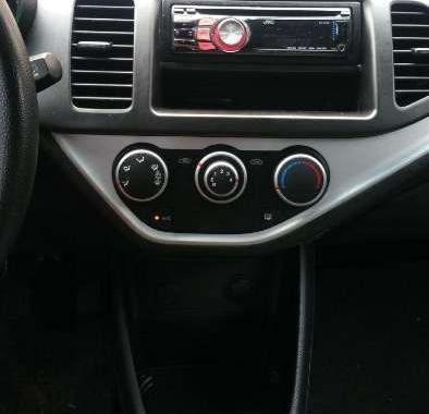 Selling Kia Picanto 2012 Lady owned
