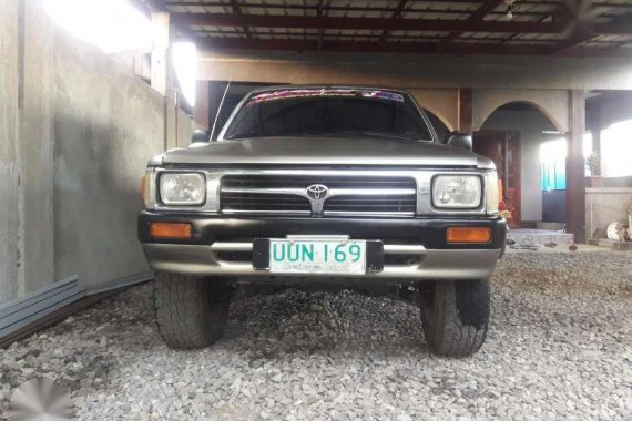 1997 TOYOTA HILUX LN85 4X2 X FOR SALE