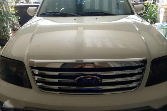 2007 Ford Escape 4x4 matic FOR SALE