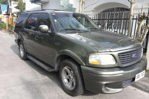 2002 Ford Expedition top of the linE