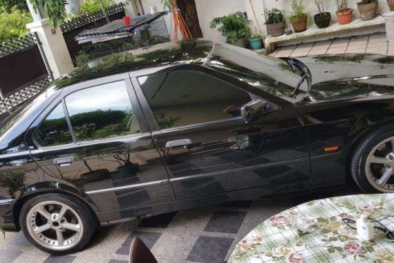 1997 BMW 318i Black Sedan For Sale 