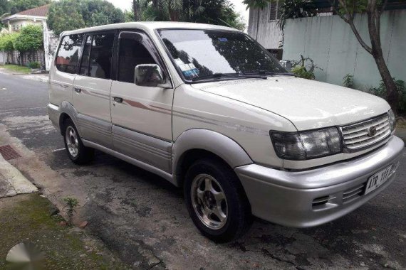 Toyota Revo LXV AT 2001 FOR SALE