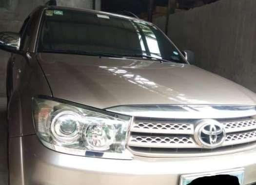 Toyota Fortuner g 2009 FOR SALE