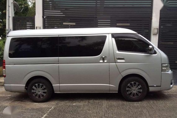 2015 Toyota Hi ace GL Grandia Silver gray