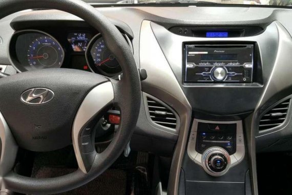 2012 Hyundai Elantra Automatic FOR SALE