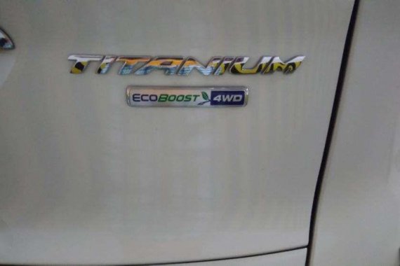 2015 Ford Escape 2.0 AT AWD Titanium 240HP 7000km