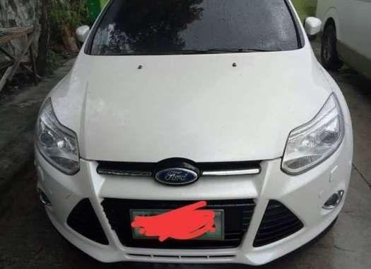 For Sale: FORD FOCUS 2.0 a/t top of the line (WhitePearl)