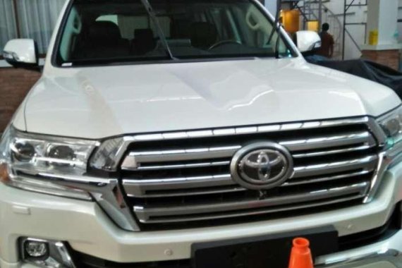 Toyota Land Cruiser 2018 Model Dubai Version