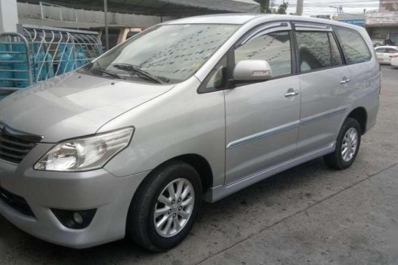 SELLING TOYOTA Innova g diesel 2012
