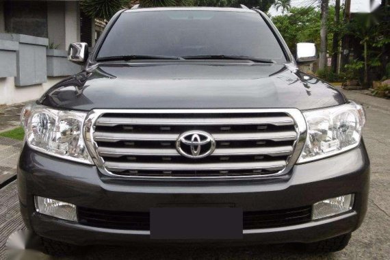 2011 TOYOTA Land Cruiser 200 FOR SALE