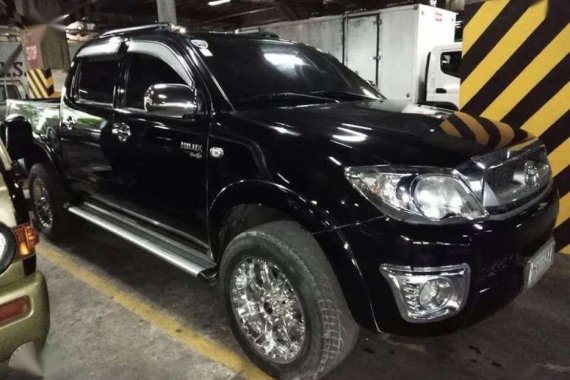 SELLING Toyota Hilux G 2010mdl manual pick up type