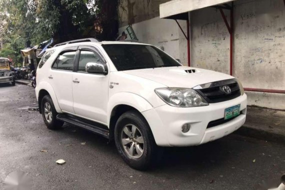 2005 Toyota Fortuner 3.0 V 4x4 automatic Diesel Top of the line