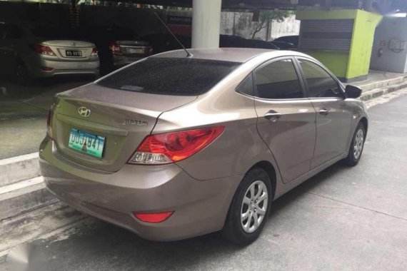 SELLING 2011 Hyundai Accent M/T