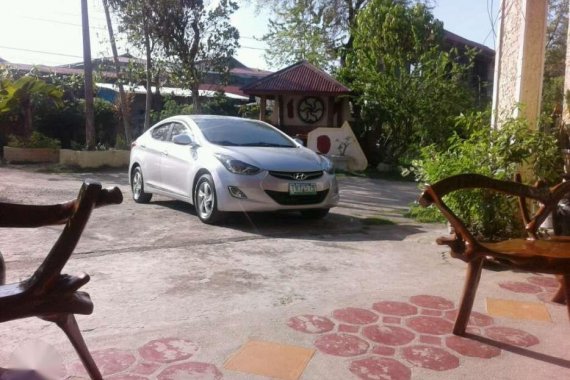 SELING Hyandai Elantra 2012 MT