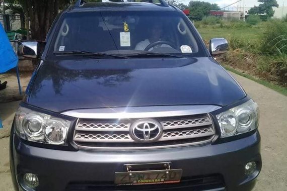2009 Toyota Fortuner 2.5G Automatic Diesel For Sale 
