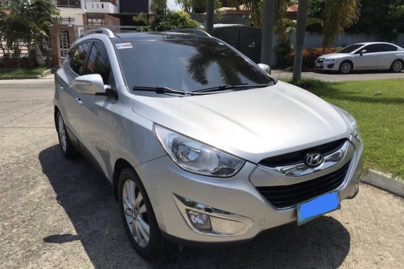 Hyundai Tucson 2011 Silver For Sale 