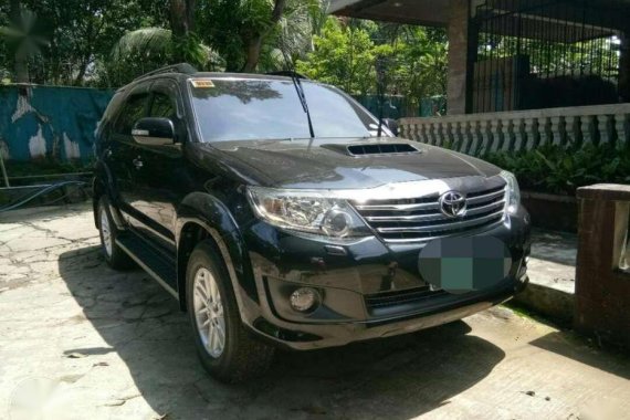 2014 Toyota Fortuner V AT 4x2 Diesel FOR SALE