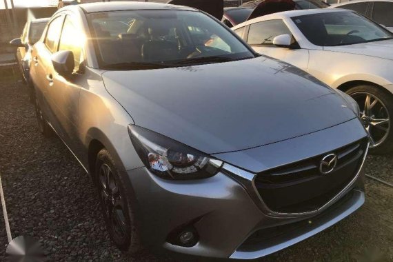 2016 Mazda 2 AT Gas (Brandnew)