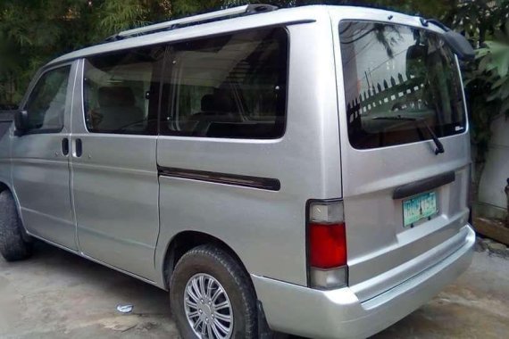 Mazda Bongo Friendee van 2005 model 