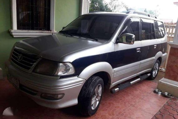 Toyota Revo vx200 automatic top of the line 2004