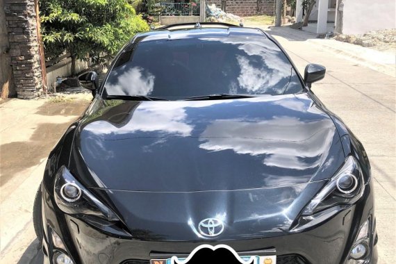 Almost brand new Toyota 86 Gasoline 2013
