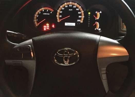 2014 TOYOTA Hilux G automatic 4x2 FOR SALE