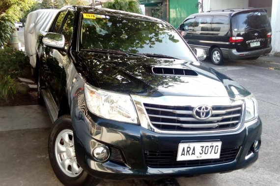 Almost brand new Toyota Hilux Diesel 2015