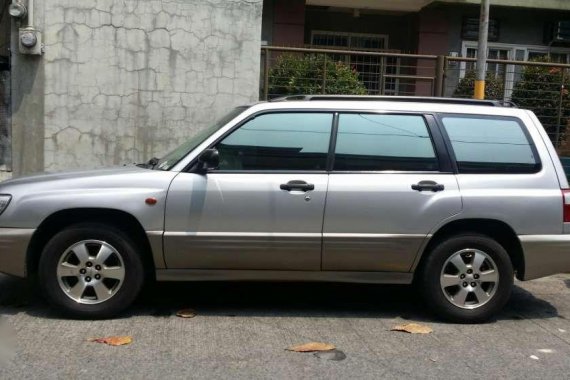 Local Subaru Forester 2001 for sale 