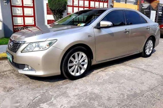 2013 TOYOTA Camry 2.5v FOR SALE