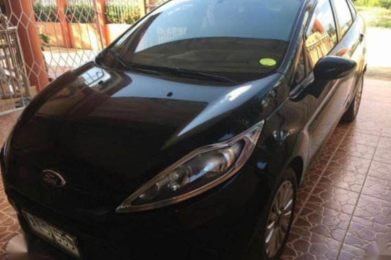 Ford Fiesta sedan matic 2012 for sale 