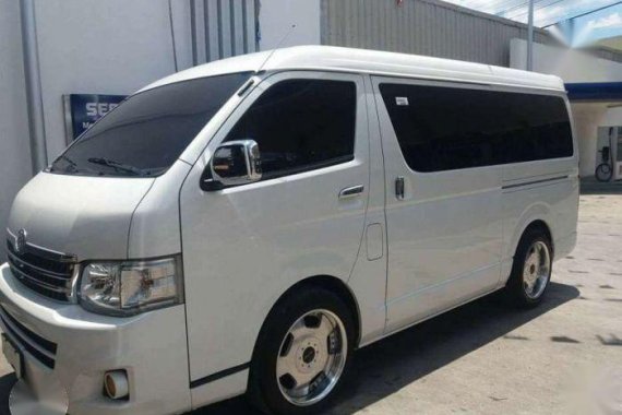 For Sale 2013 Toyota Hi-Ace Super grandia.