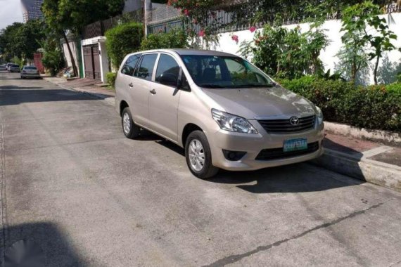 2012 TOYOTA Innova e manual 2013 series fresh