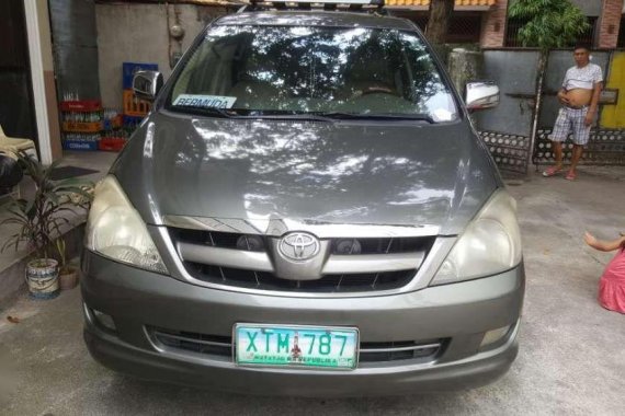 SELLING Toyota Innova G manual 2006