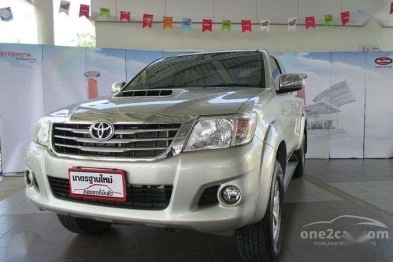 Toyota Hilux E 2015 MT 1Owned 765T Fixed Dsl Casa Rec