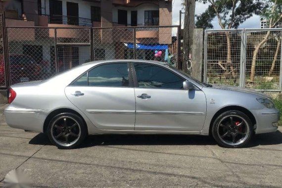 SELLING Toyota Camry 2004 model 2.4v