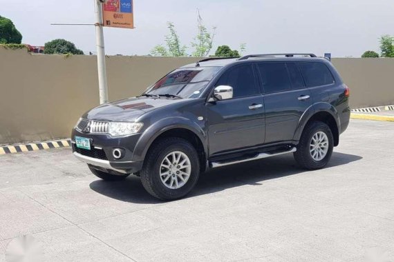 2012 Mitsubishi Montero GLS-V AT