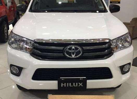 NEW TOYOTA HILUX 4X2 E M/T 2018