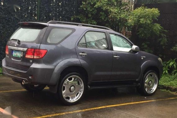 2006 Toyota Fortuner gas FOR SALE