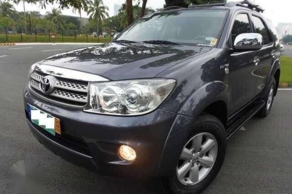 Rush sale 2011 TOYOTA Fortuner Dark Gray Color