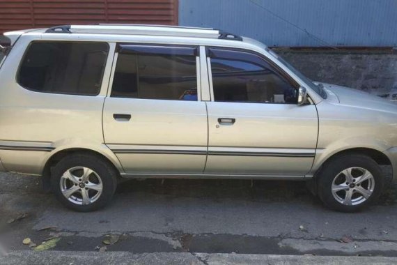 2003 Toyota Revo DLX manual gasoline