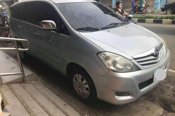 FOR SALE 2011 TOYOTA INNOVA G AT