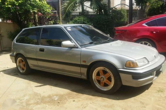 For sale Honda Civic htach 91 D12 engine