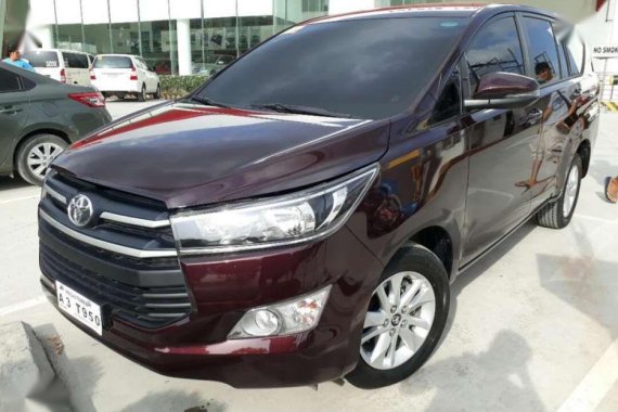 SELLING TOYOTA Innova 2018