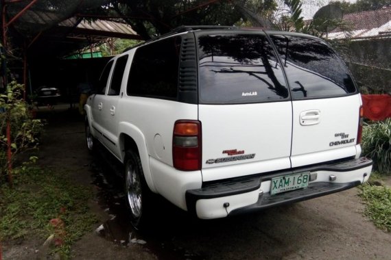 Almost brand new Chevrolet Suburban Gasoline 2001