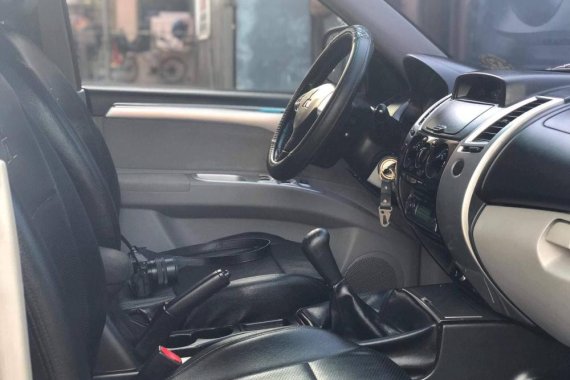 Mitsubishi Montero sport manual diesel 2012