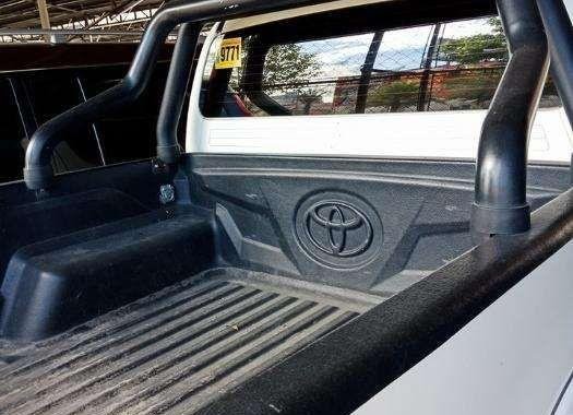 2015 Toyota Hilux G 4x4 FOR SALE