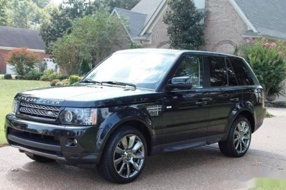 Almost brand new Land Rover Range Rover Gasoline 2012