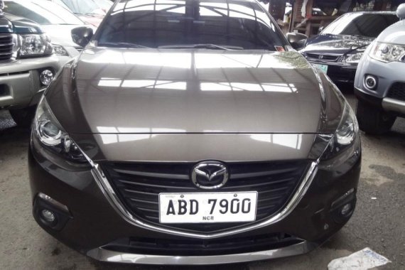 Almost brand new Mazda 626 2015