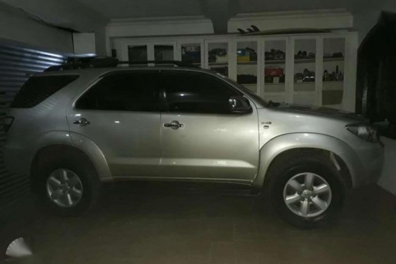 2011 Toyota Fortuner 2.5G Diesel FOR SALE