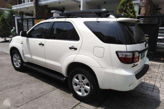 TOYOTA Fortuner 2010 Diesel automatic excellent condition